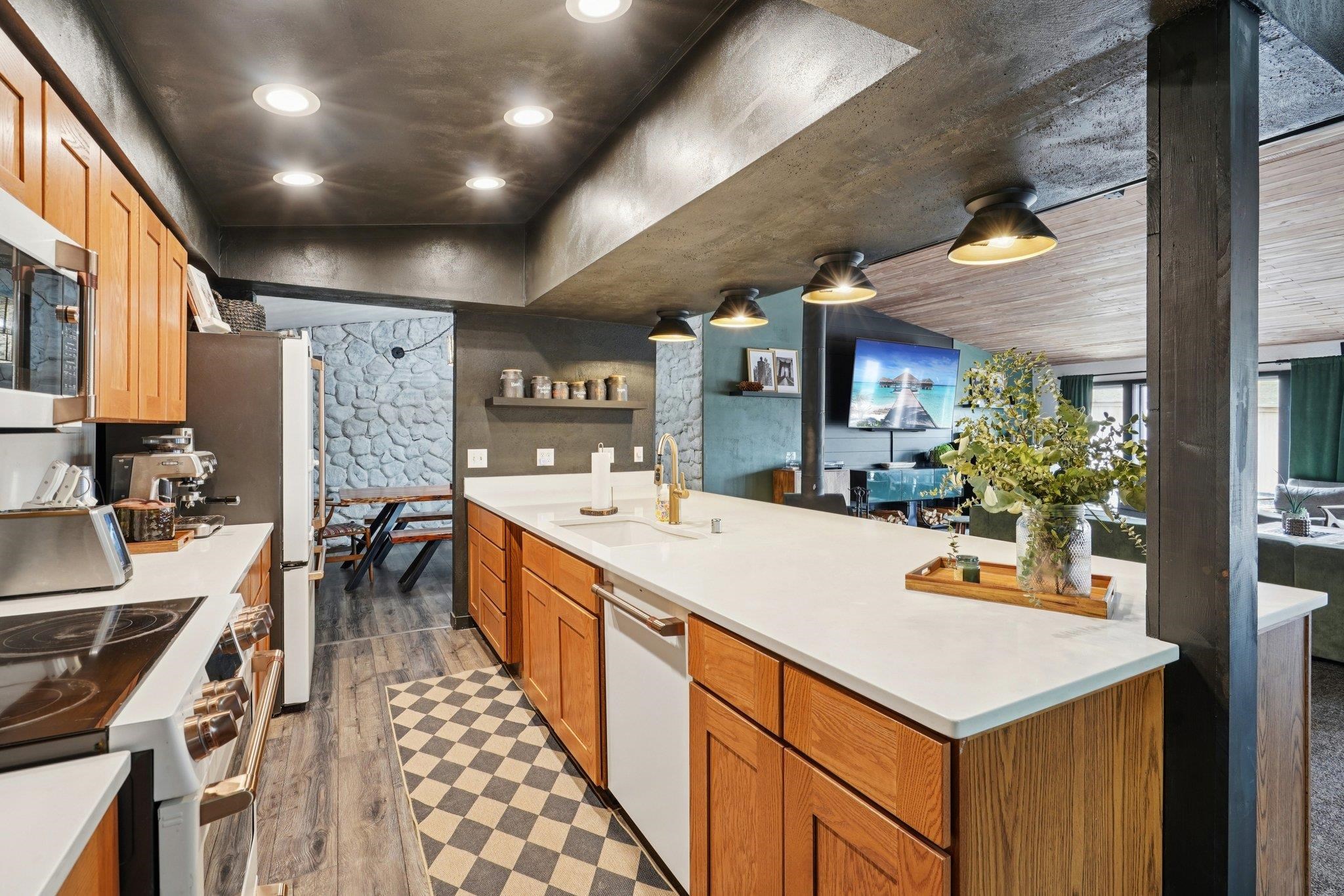 5438 Marie Road Oregon, WI 53575 - Photo 21 of 80