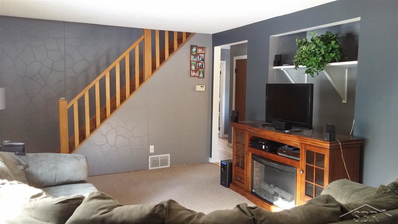 2685 Clarwin Road Gladwin, MI 48624 - Photo 5 of 7 31228992-4.JPG