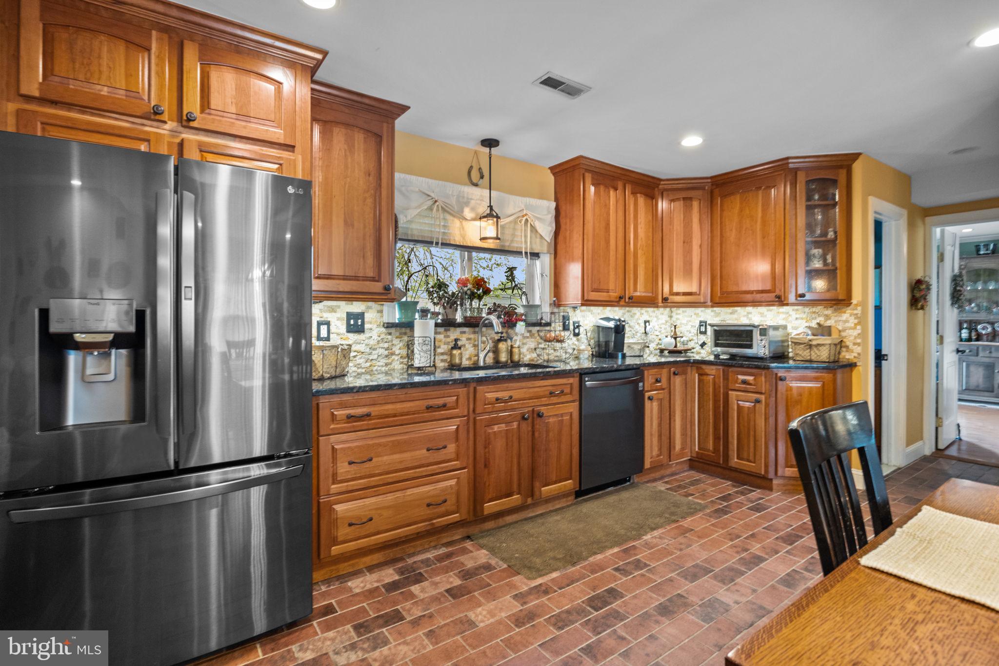 14 Tawny Road Levittown, PA 19056 - Photo 7 of 29 Granite Countertops