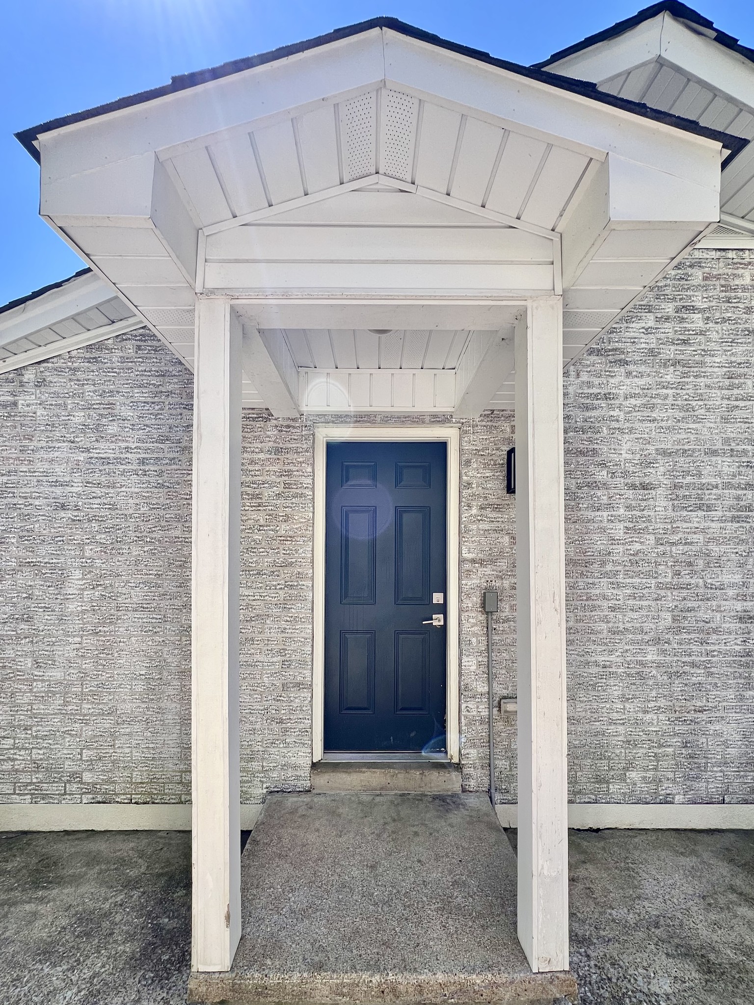 207 North Cedar Lane Pulaski, TN 38478 - Photo 25 of 66 a view of front door