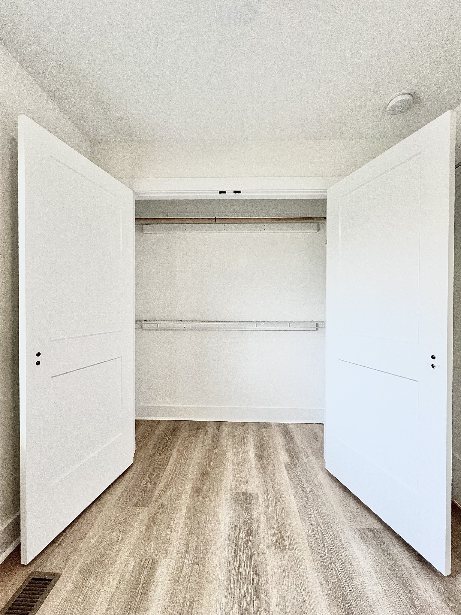 207 North Cedar Lane Pulaski, TN 38478 - Photo 48 of 66 a view of a room with wooden floor