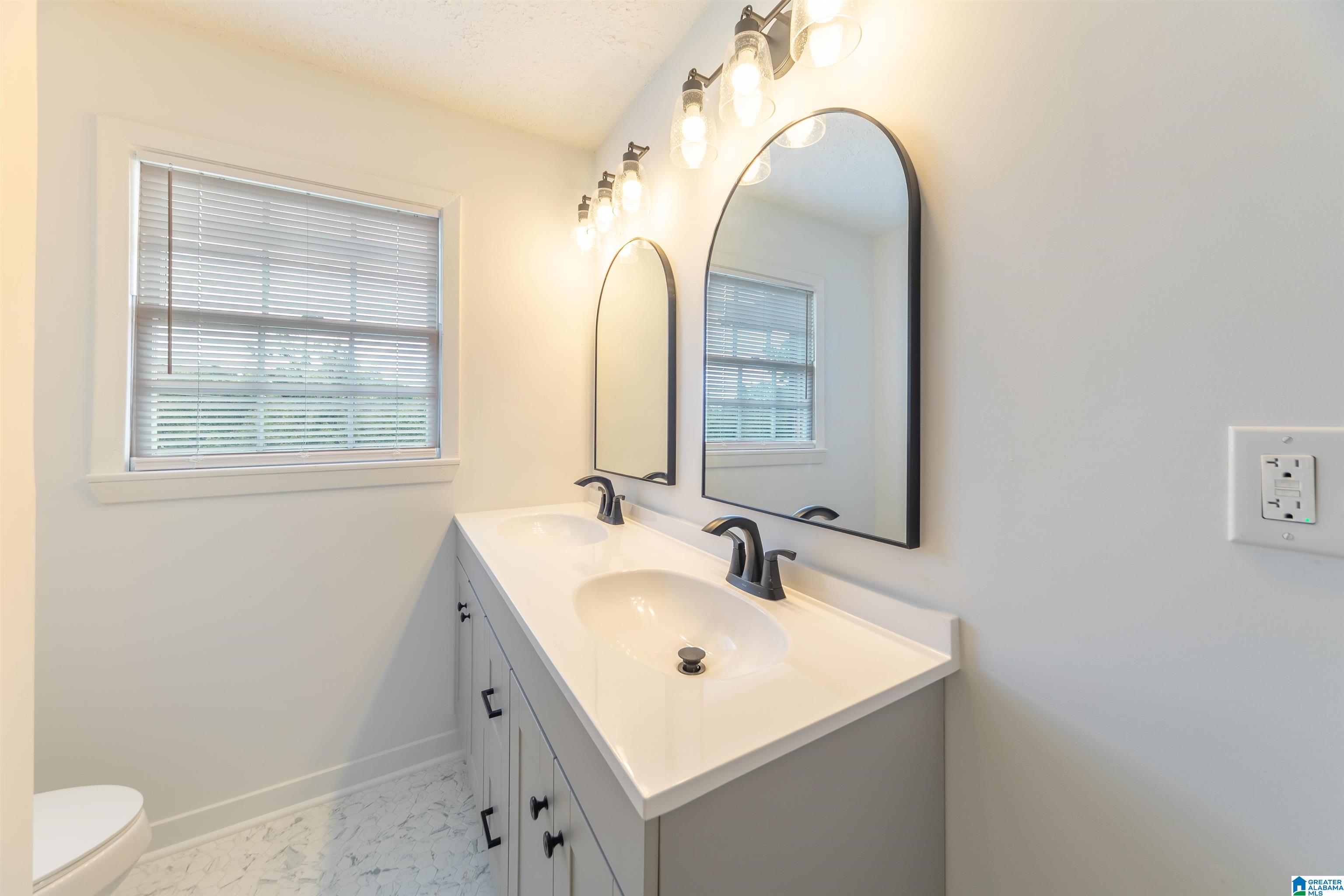 2801 3rd Street Northwest Birmingham, AL 35215 - Photo 4 of 28