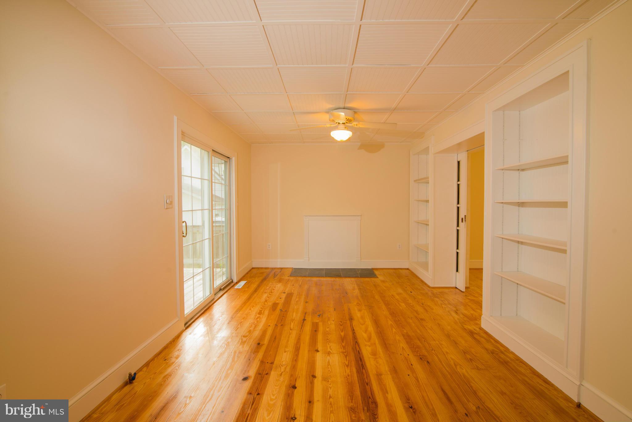 22465 Point Lookout Road Leonardtown, MD 20650 - Photo 3 of 11 Living Room