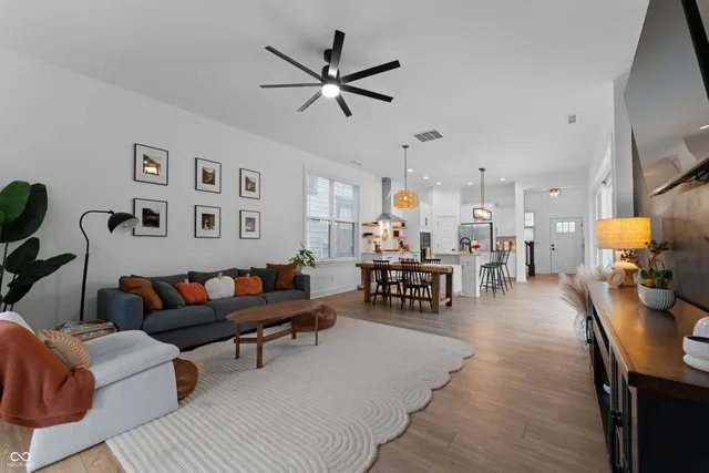 $469,500 | 6954 McCain Way, Carmel, IN 46033