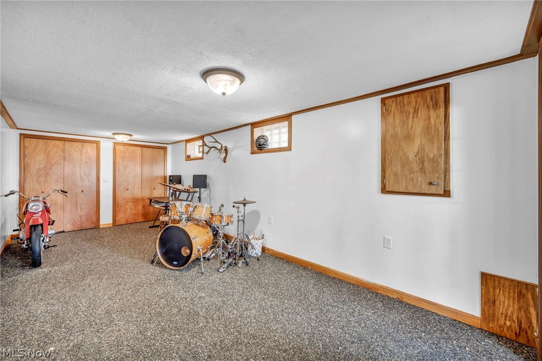 3328 Avis Road Akron, OH 44312 - Photo 21 of 28