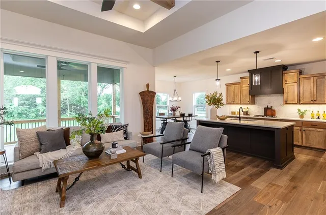 $789,900 | 3401 West 187th Street, Overland Park, KS 66085