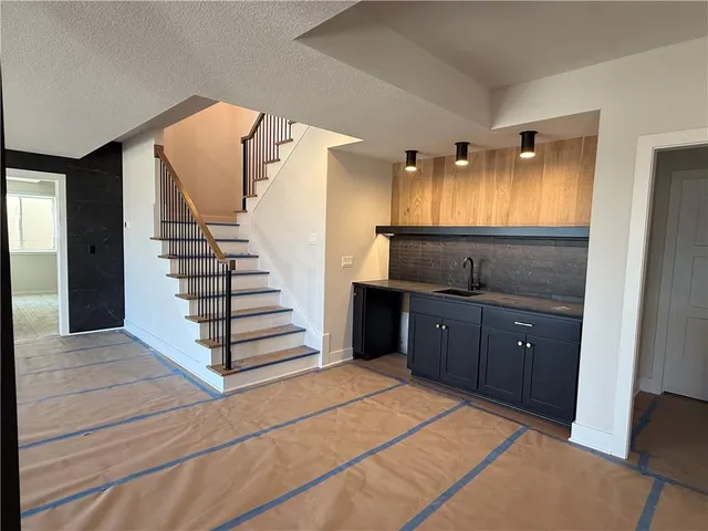 $789,900 | 3401 West 187th Street, Overland Park, KS 66085