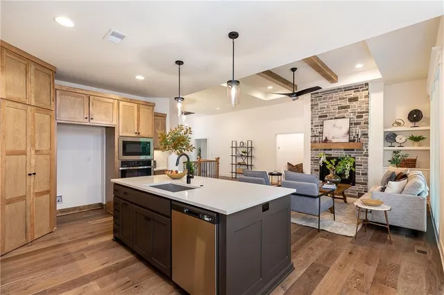 $789,900 | 3401 West 187th Street, Overland Park, KS 66085