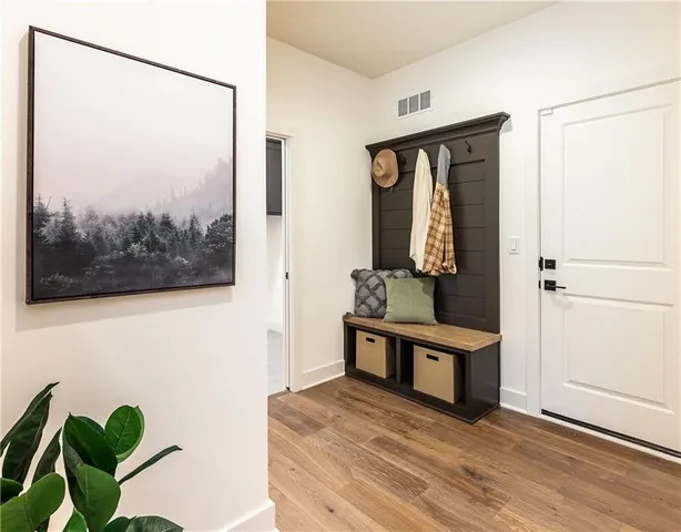 $789,900 | 3401 West 187th Street, Overland Park, KS 66085