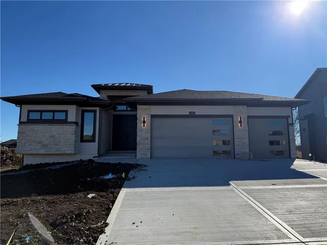 $789,900 | 3401 West 187th Street, Overland Park, KS 66085