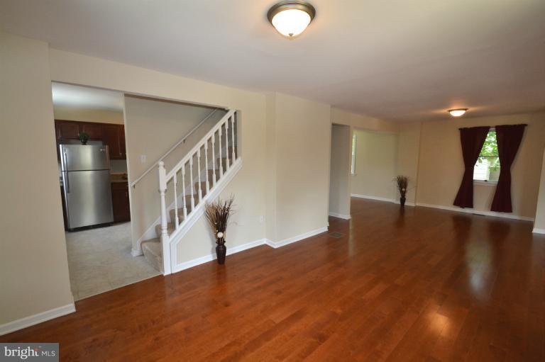 5717 Onnen Road Baltimore, MD 21206 - Photo 13 of 30 Interior (General)