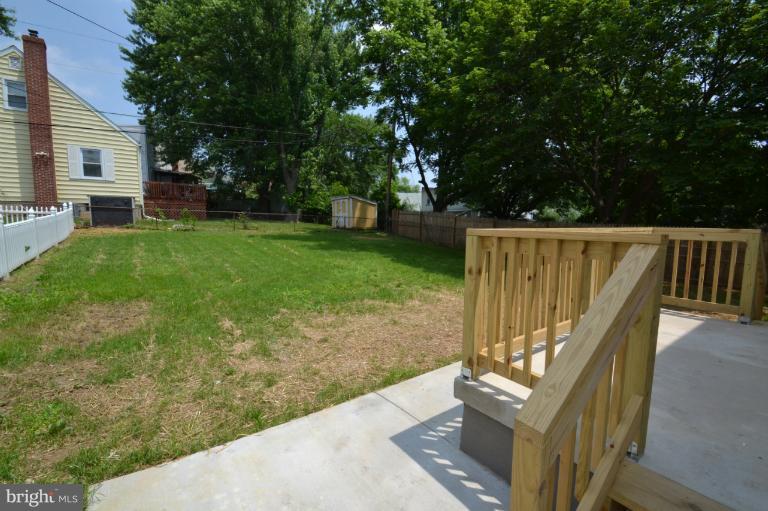 5717 Onnen Road Baltimore, MD 21206 - Photo 3 of 30 Exterior (Rear)