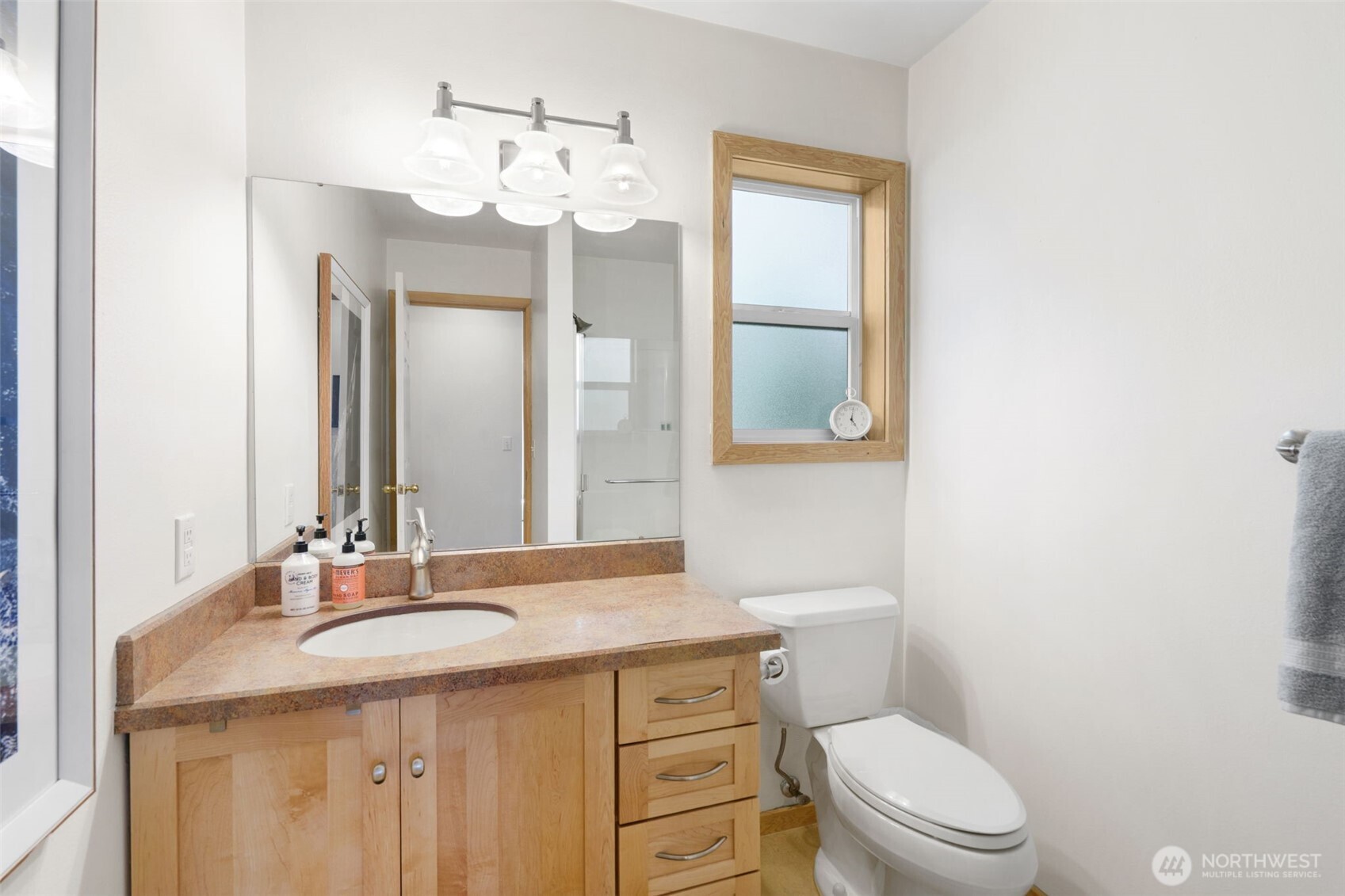 227 South State Street, Unit B Bellingham, WA 98225 - Photo 27 of 40