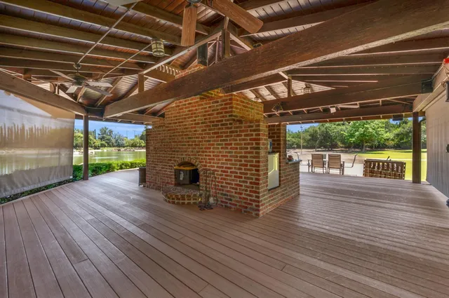 a view of a storage in a room