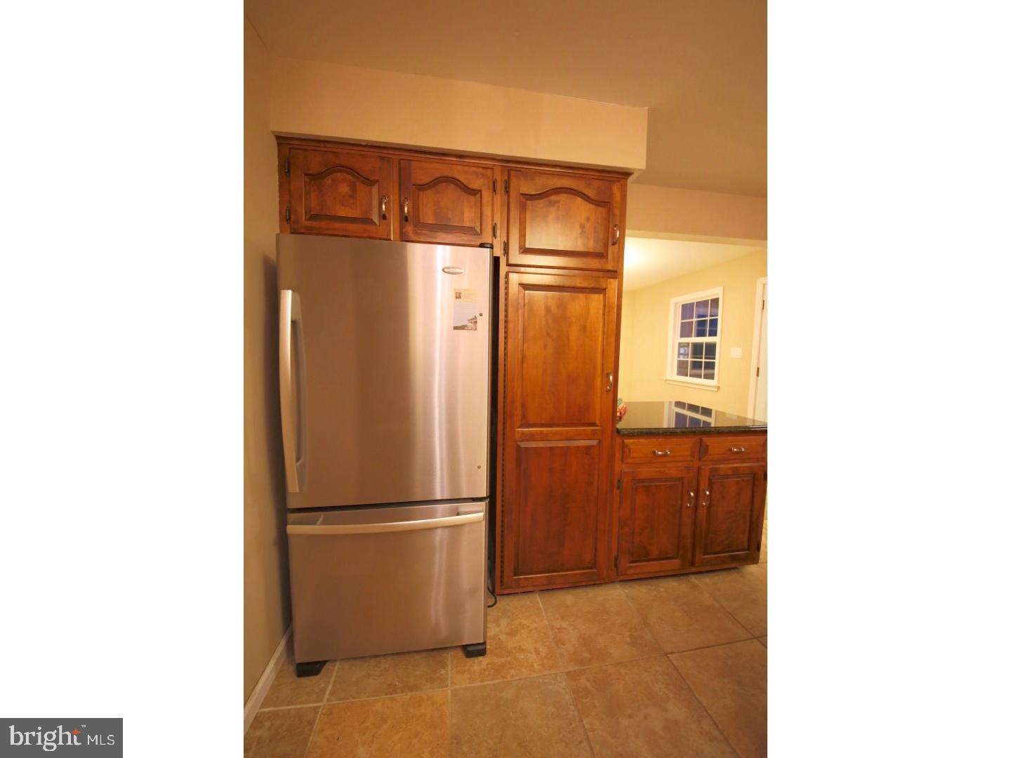 39 Winding Way Road Stratford, NJ 08084 - Photo 8 of 23