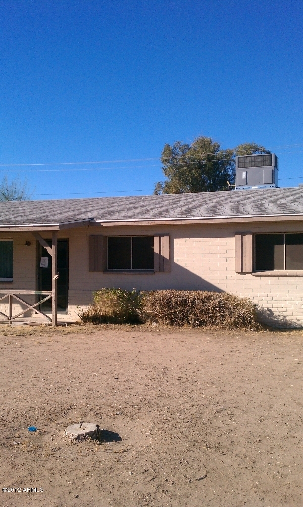 2108 West Pecan Road Phoenix, AZ 85041 - Photo 3 of 30 House 2