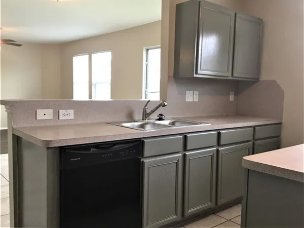 $2,300 | 20927 Banyan Crest Lane, Katy, TX 77449