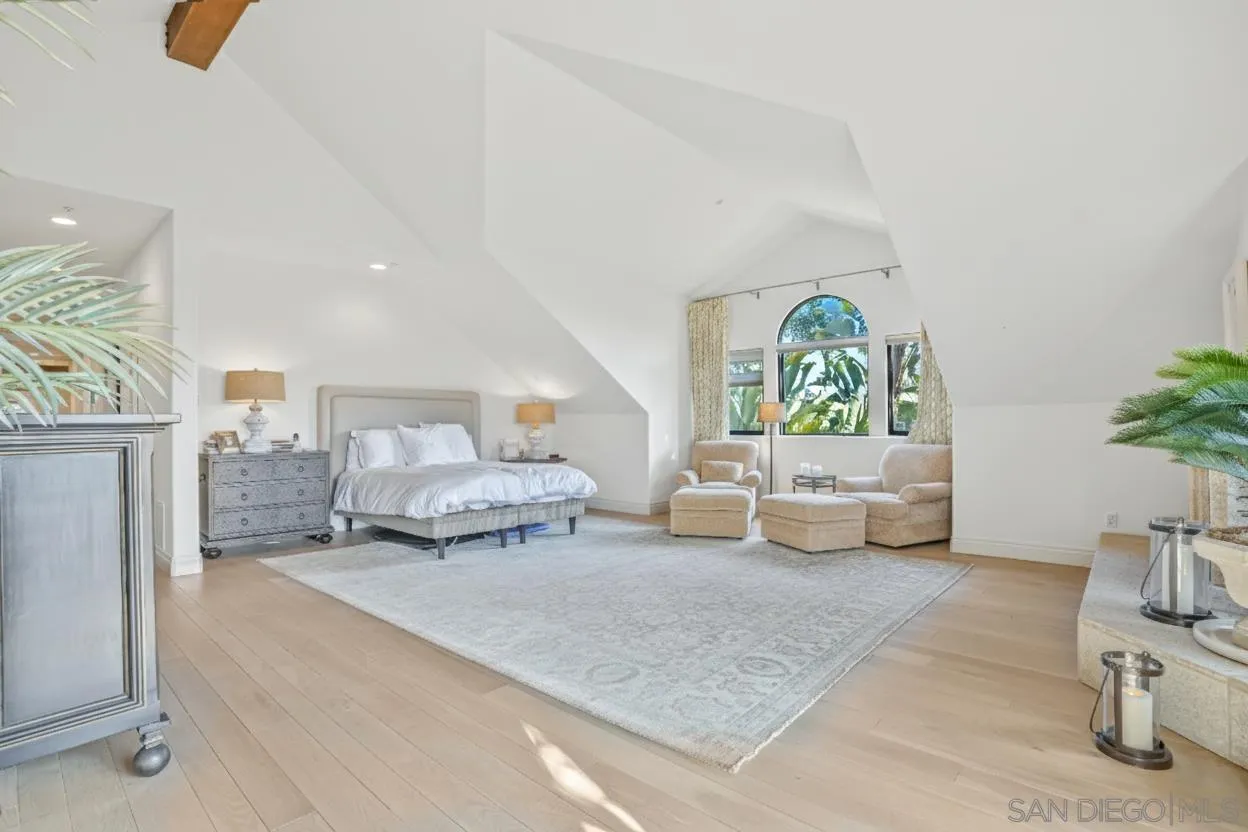5305 La Crescenta Road Rancho Santa Fe, CA 92067 - Photo 42 of 64 Large Primary bedroom with 2 fireplace and 2 sitting areas