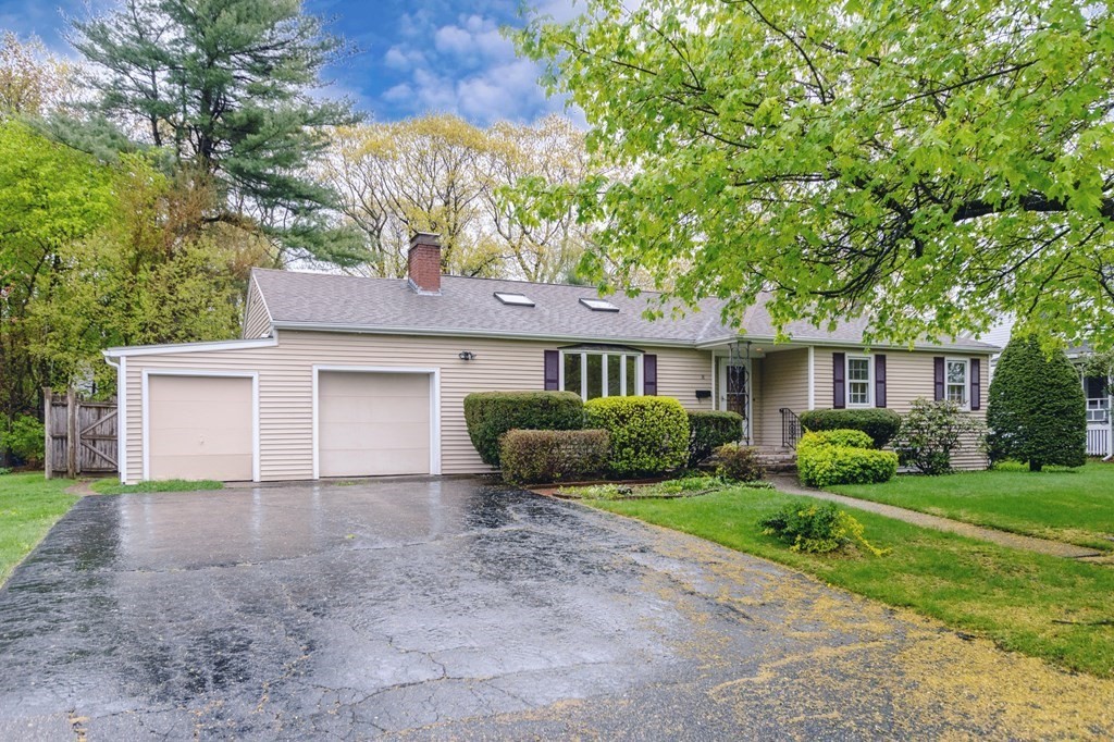 18 Kinnicutt Road South Worcester, MA 01602 - Photo 1 of 42 Gallery Image 1