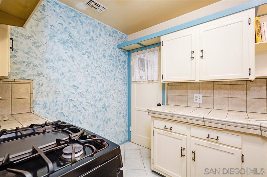 321 El Monte Road El Cajon, CA 92020 - Photo 17 of 24