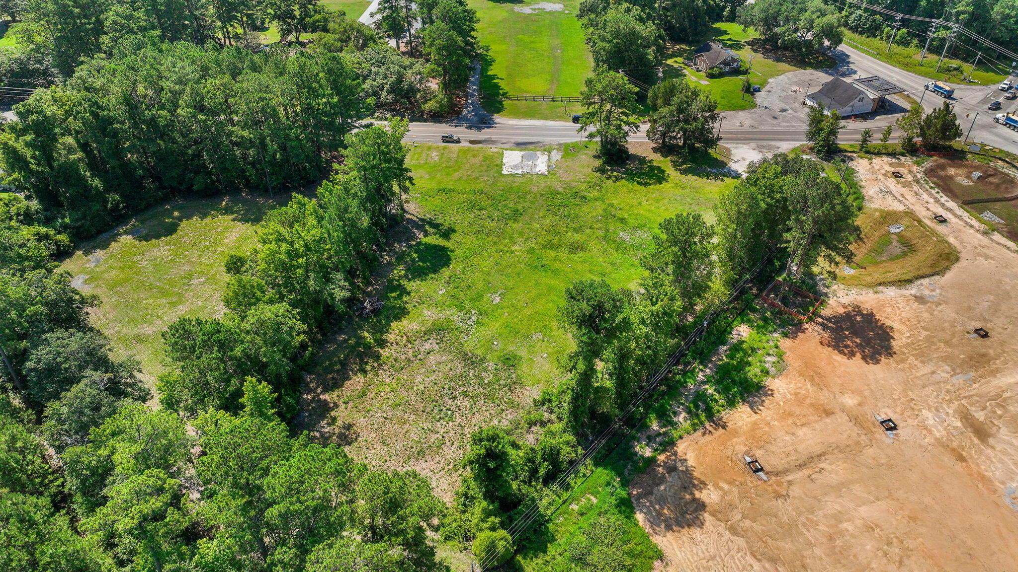 2654 Cooper Store Road Moncks Corner, SC 29461 - Photo 8 of 10 2-web-or-mls-Barclay Media Co. -3