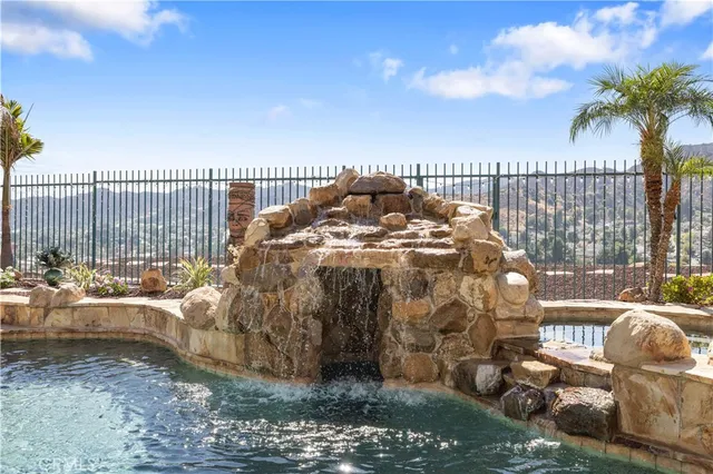 $849,999 | 32241 Big Oak Lane, Castaic, CA 91384