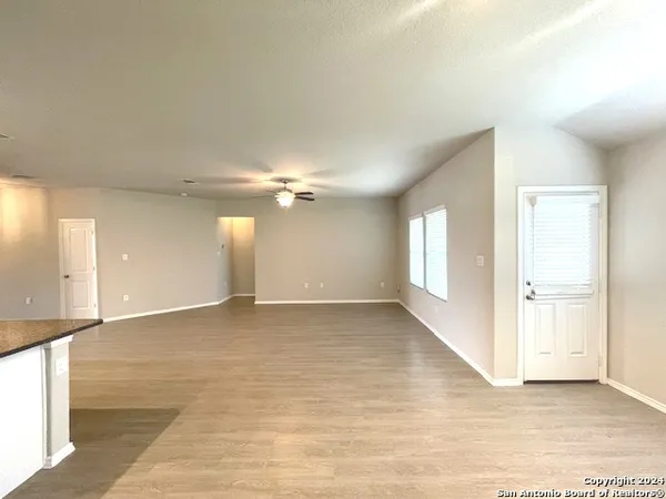 $1,950 | 2966 Daisy Meadow, New Braunfels, TX 78130