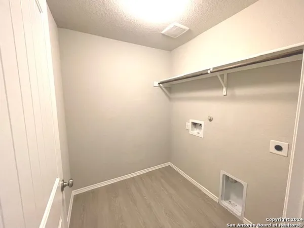 $1,950 | 2966 Daisy Meadow, New Braunfels, TX 78130