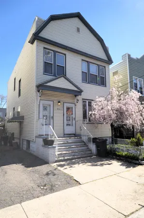 $1,945 | 376 Van Nostrand Avenue, Jersey City, NJ 07305