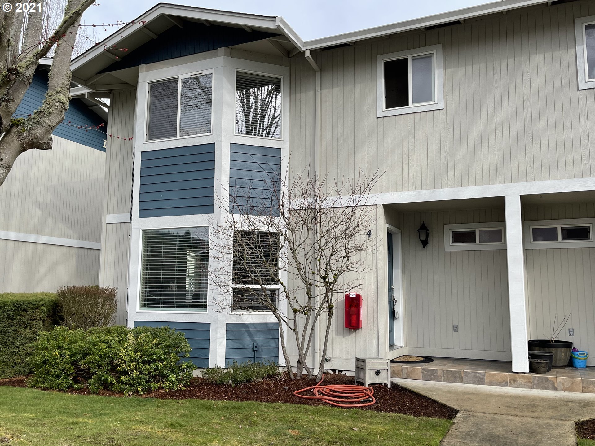 202 Northeast Rifle Range Street Roseburg, OR 97470 - Photo 1 of 13 Gallery Image 1