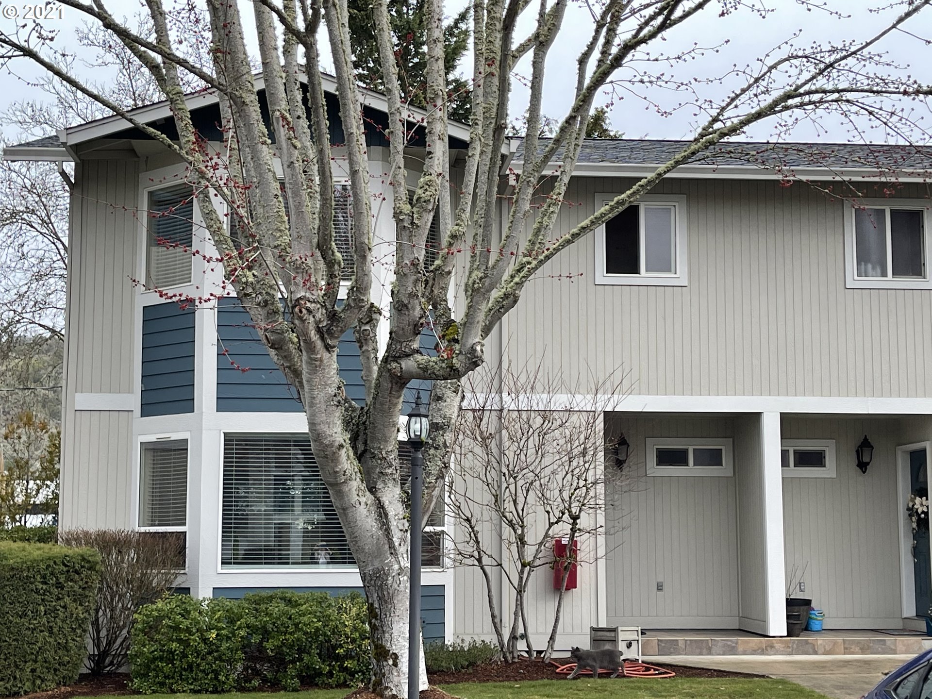 202 Northeast Rifle Range Street Roseburg, OR 97470 - Photo 2 of 13 Gallery Image 2