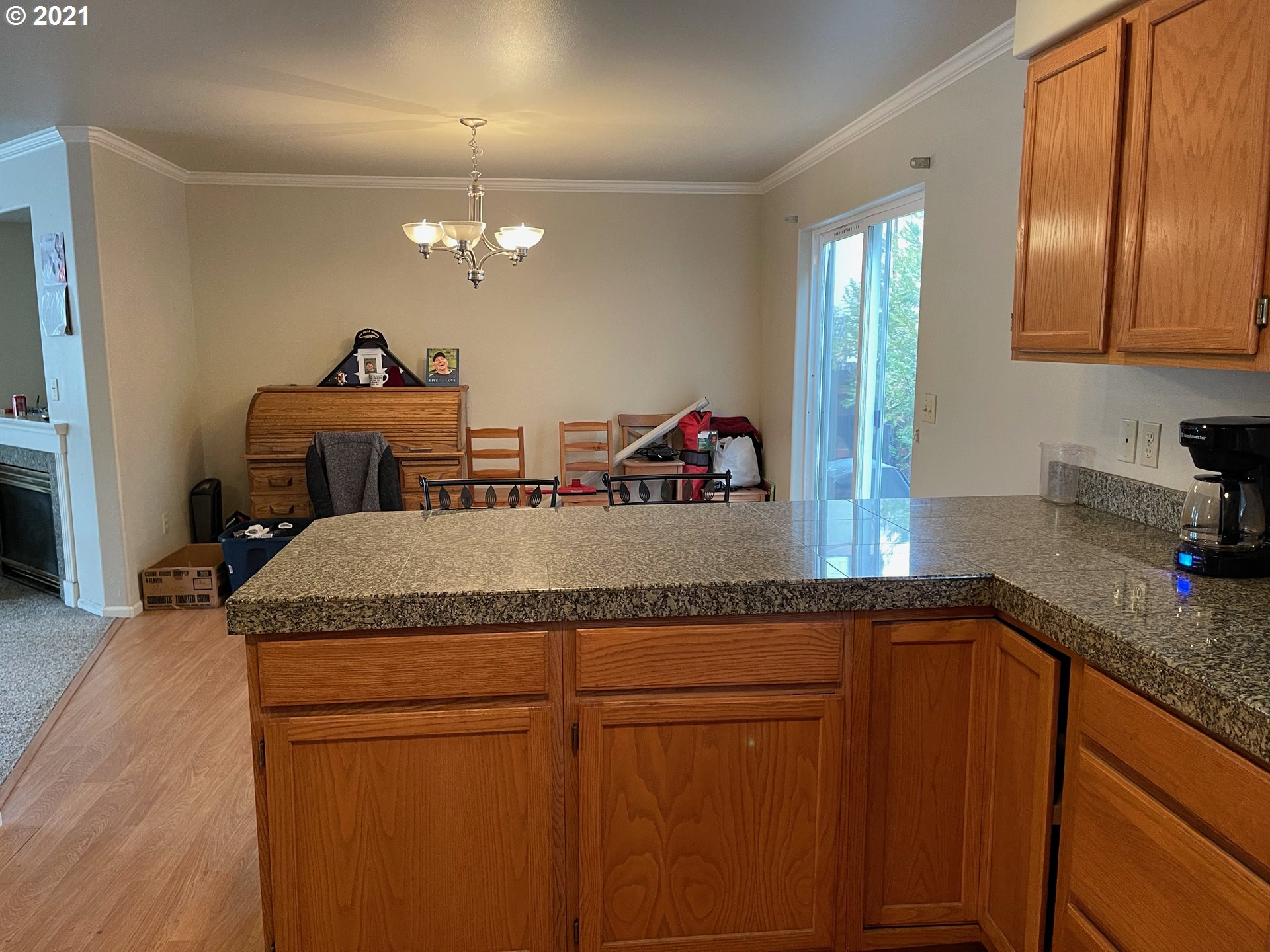 202 Northeast Rifle Range Street Roseburg, OR 97470 - Photo 6 of 13 Gallery Image 6