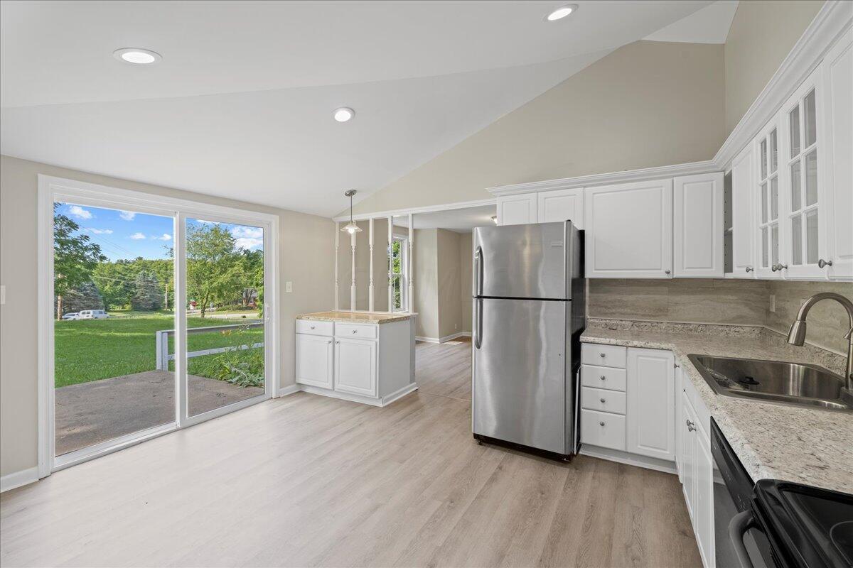 426 Milnor Road Pickerington, OH 43147 - Photo 12 of 48 19-Kitchen