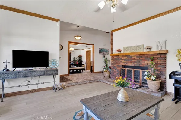 $565,000 | 19985 Red Feather Road, Apple Valley, CA 92307