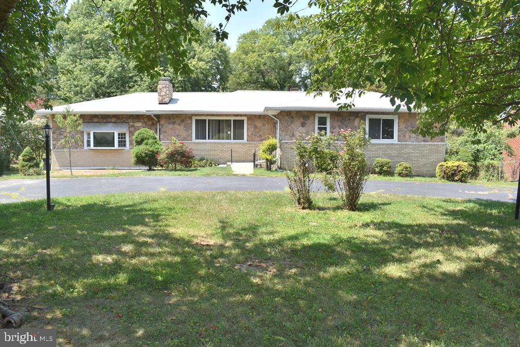 5711 Huntland Road Temple Hills, MD 20748 - Photo 2 of 23