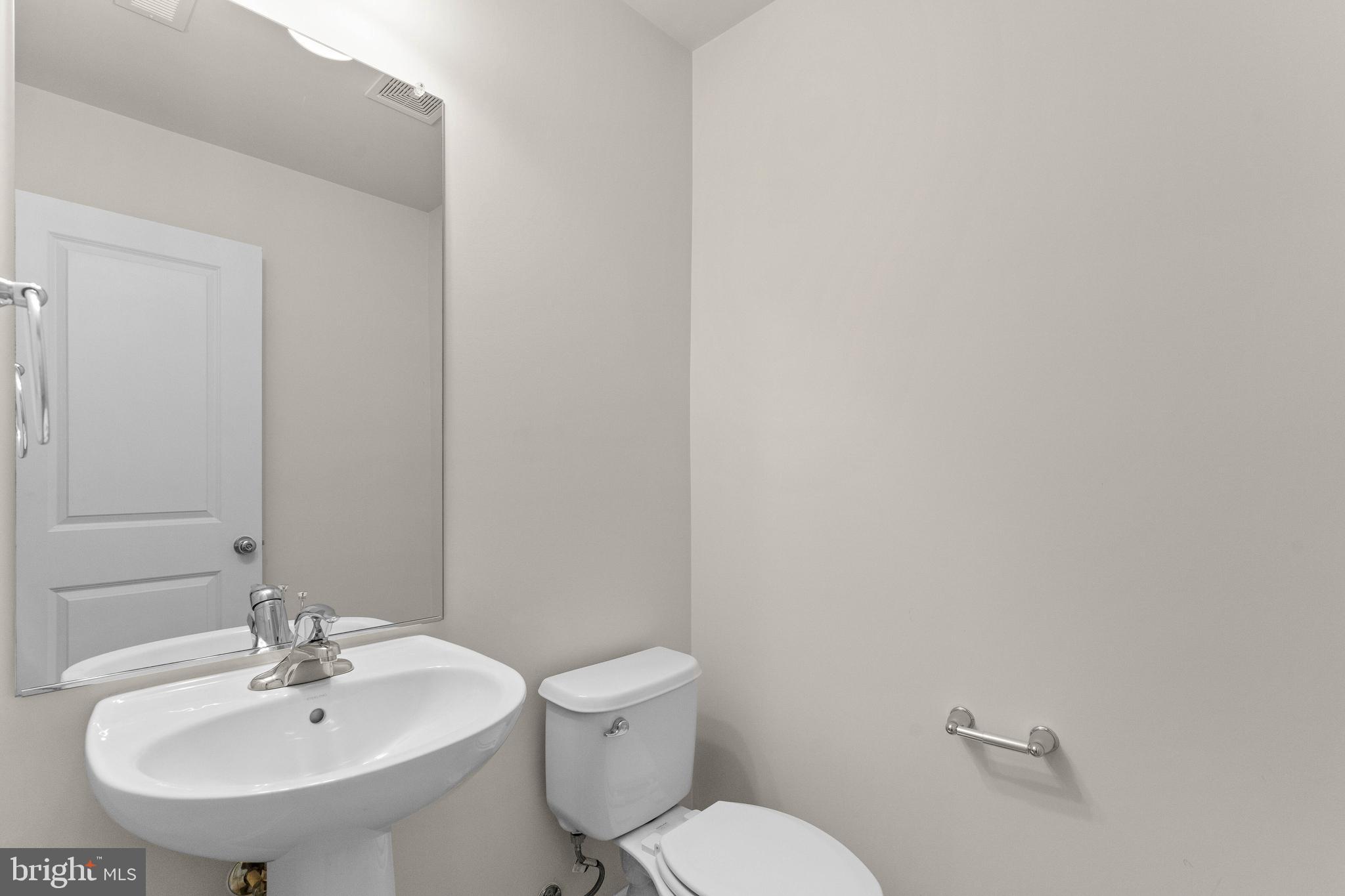 9710 Fields Road Gaithersburg, MD 20878 - Photo 37 of 55 Gallery Image 37