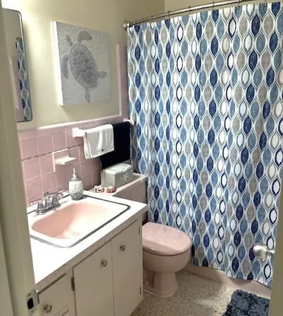 $1,500 | 2120 Northeast 56th Street, Unit A, Fort Lauderdale, FL 33308