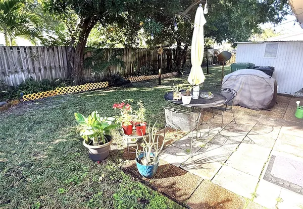 $1,500 | 2120 Northeast 56th Street, Unit A, Fort Lauderdale, FL 33308