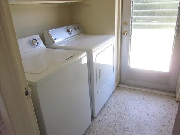 $1,500 | 2120 Northeast 56th Street, Unit A, Fort Lauderdale, FL 33308