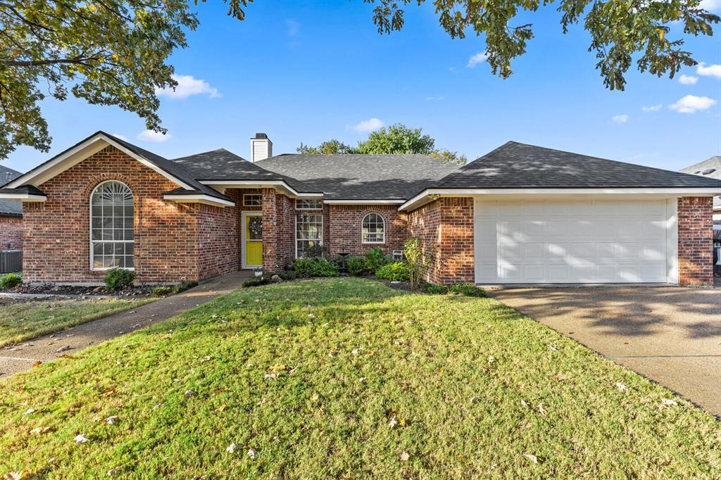10616 Whitney Trace Drive Waco, TX 76708 - Photo 3 of 37 a front view of a house with garden