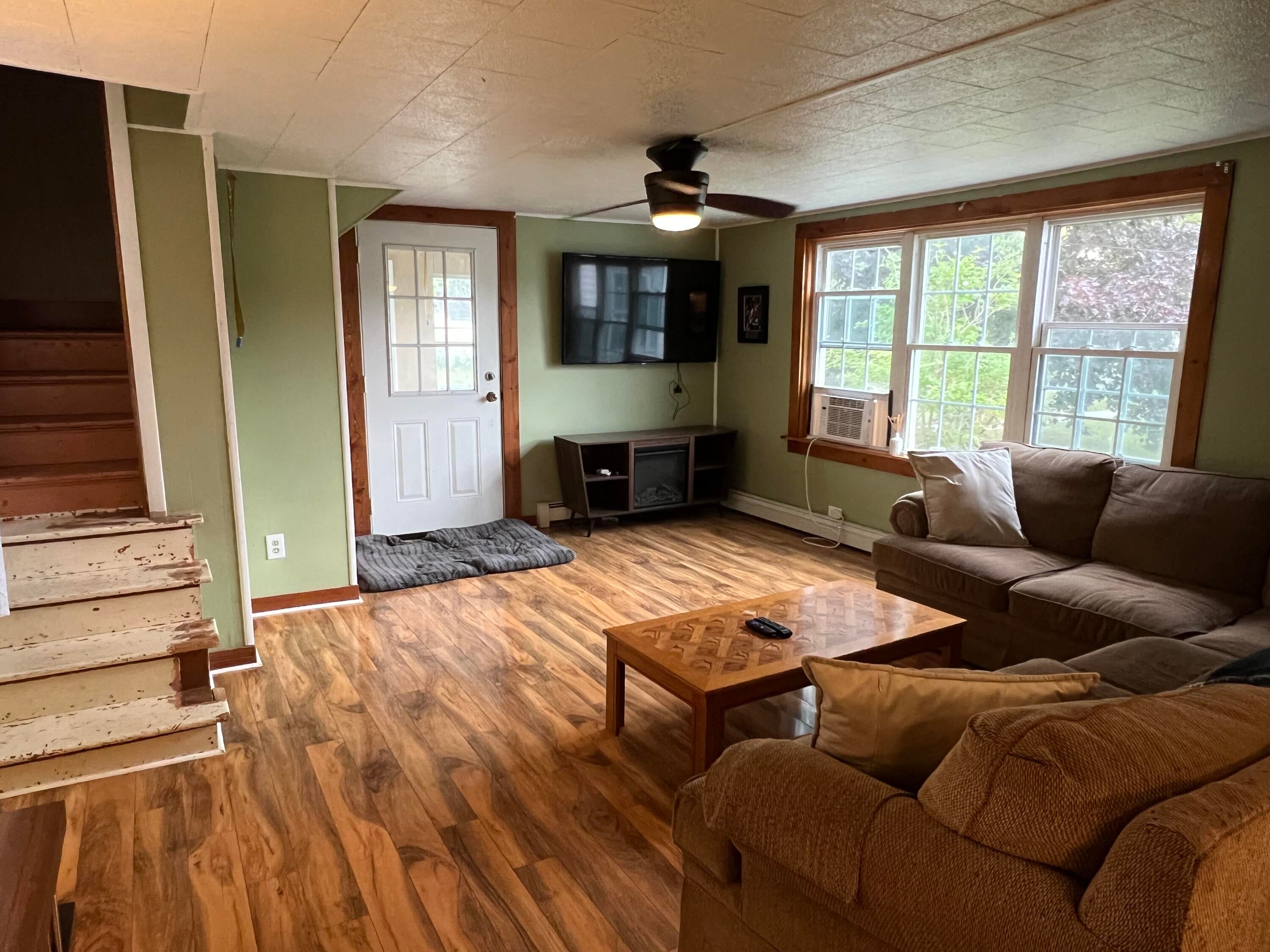 611 3rd Street Cheboygan, MI 49721 - Photo 3 of 14 Gallery Image 3