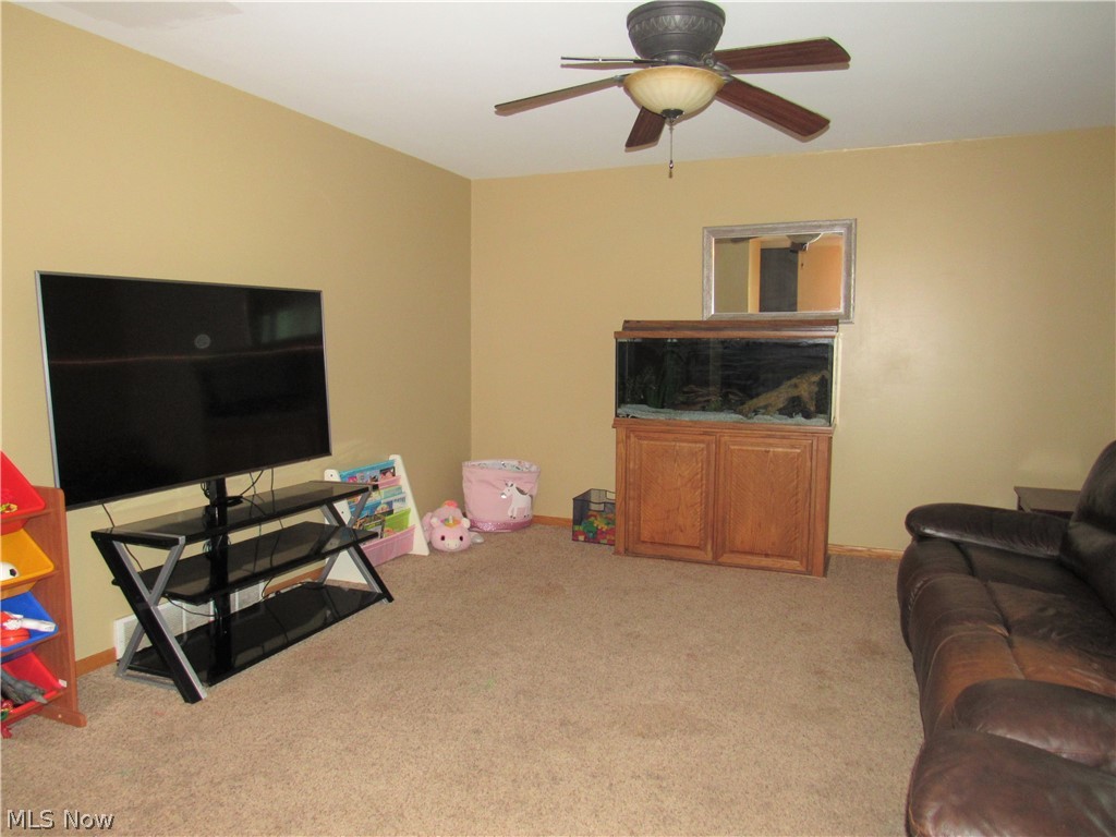 4774 Venus Road Uniontown, OH 44685 - Photo 12 of 35 Gallery Image 12