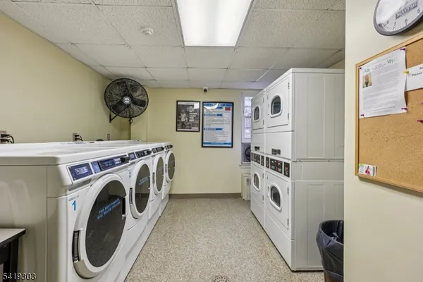 $2,750 | 5 Roosevelt Place, Unit 1E, Montclair, NJ 07042