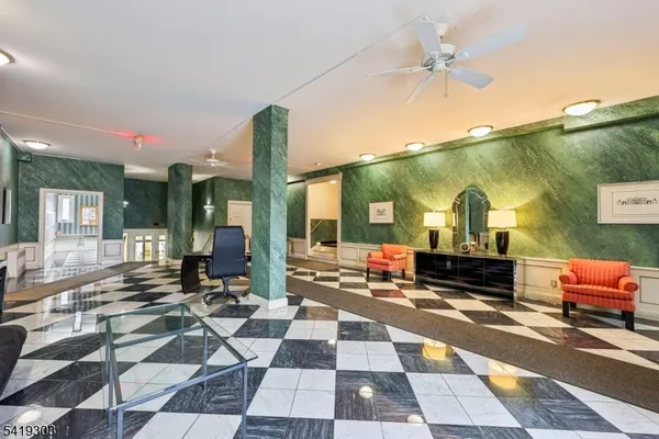 $2,750 | 5 Roosevelt Place, Unit 1E, Montclair, NJ 07042