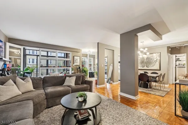 $2,750 | 5 Roosevelt Place, Unit 1E, Montclair, NJ 07042