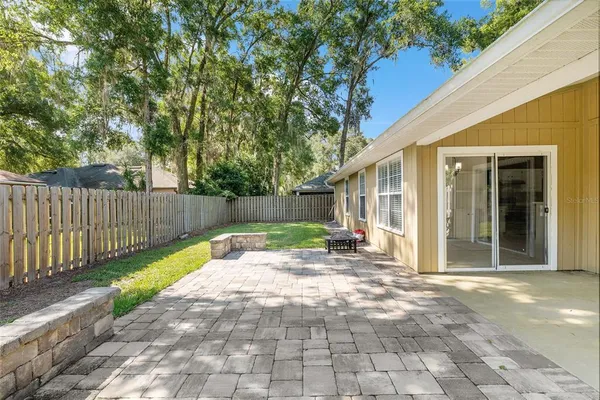 $2,400 | 6621 Southwest 81 Street, Gainesville, FL 32608