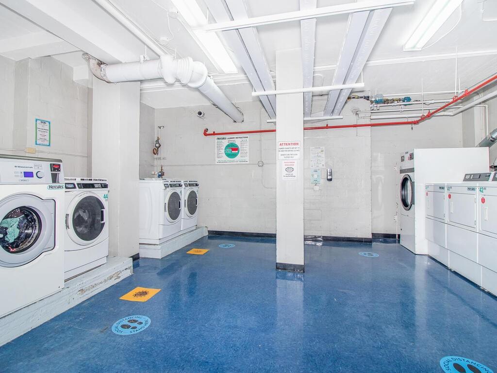 201 Clinton Avenue, Unit 8B Brooklyn, NY 11205 - Photo 13 of 16 Laundry room