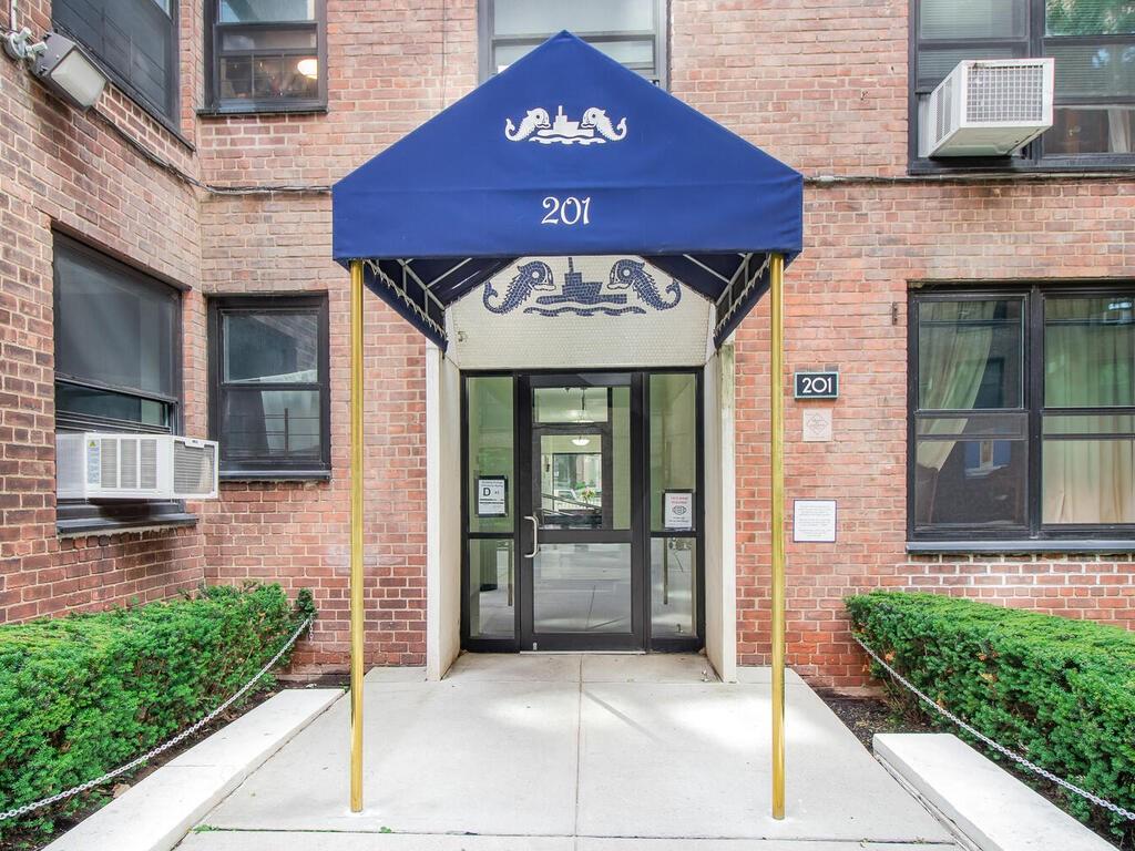 201 Clinton Avenue, Unit 8B Brooklyn, NY 11205 - Photo 15 of 16