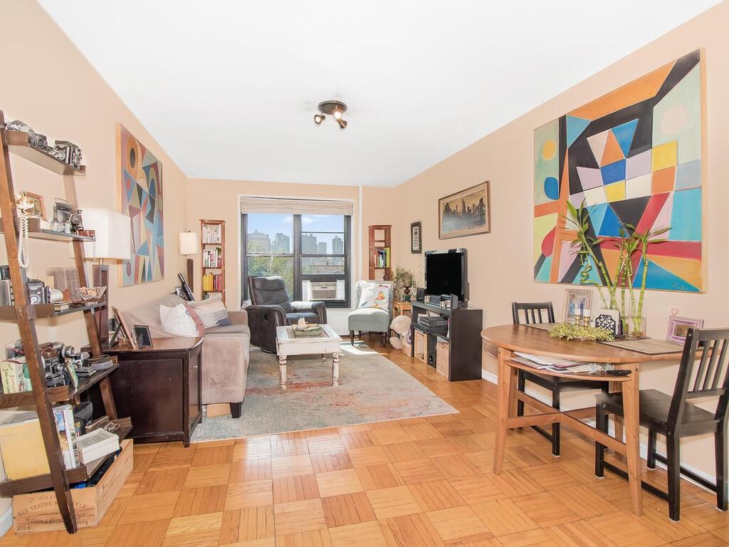 201 Clinton Avenue, Unit 8B Brooklyn, NY 11205 - Photo 3 of 16