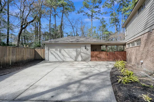 $790,000 | 205 Purple Slate Place, The Woodlands, TX 77381